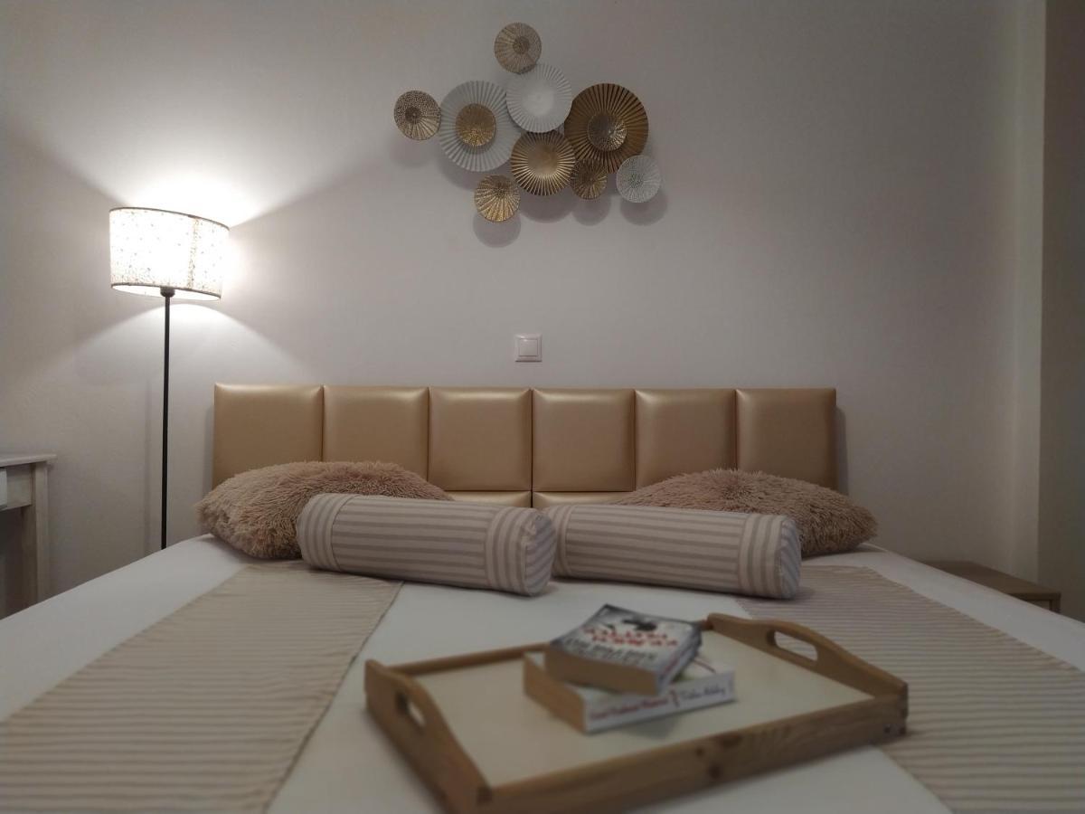 Aronis Apartments Benitses  Luaran gambar