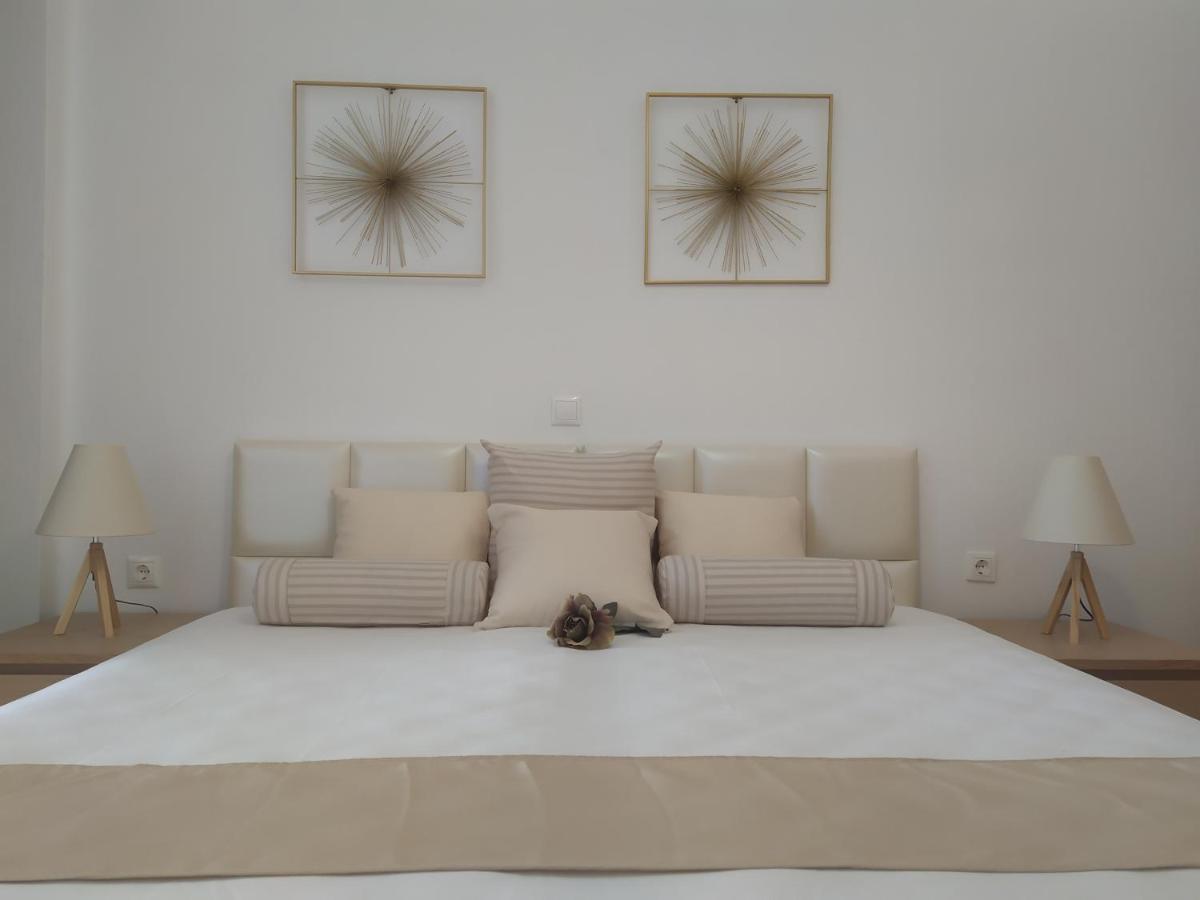 Aronis Apartments Benitses  Luaran gambar