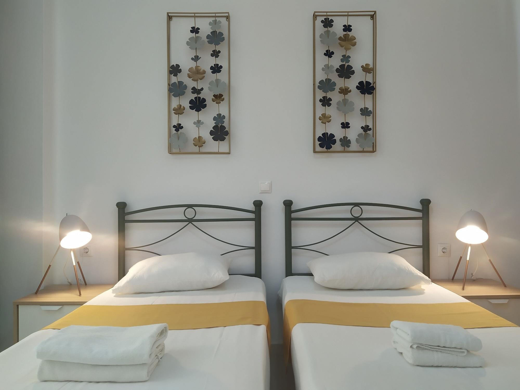 Aronis Apartments Benitses  Luaran gambar