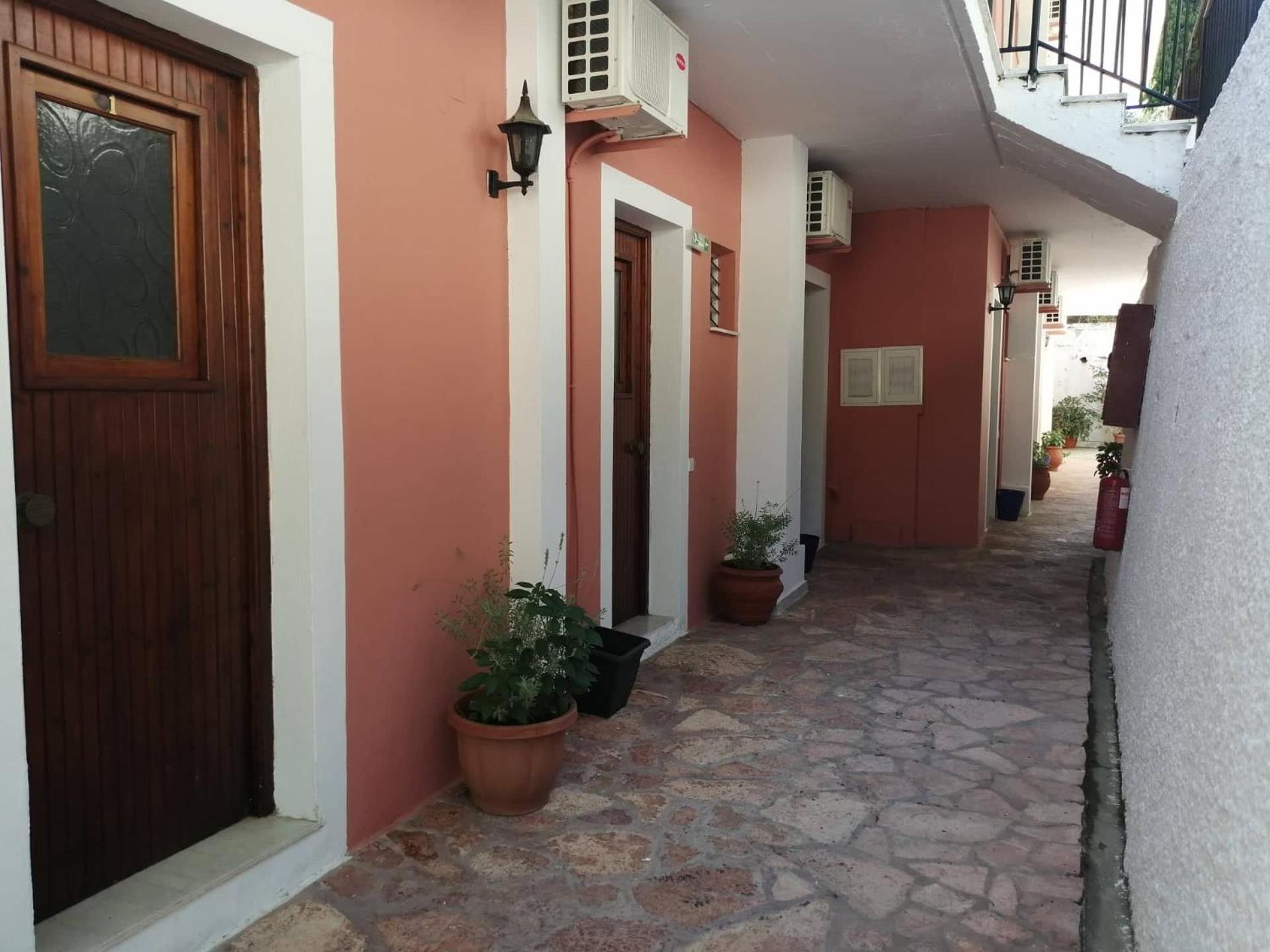 Aronis Apartments Benitses  Luaran gambar