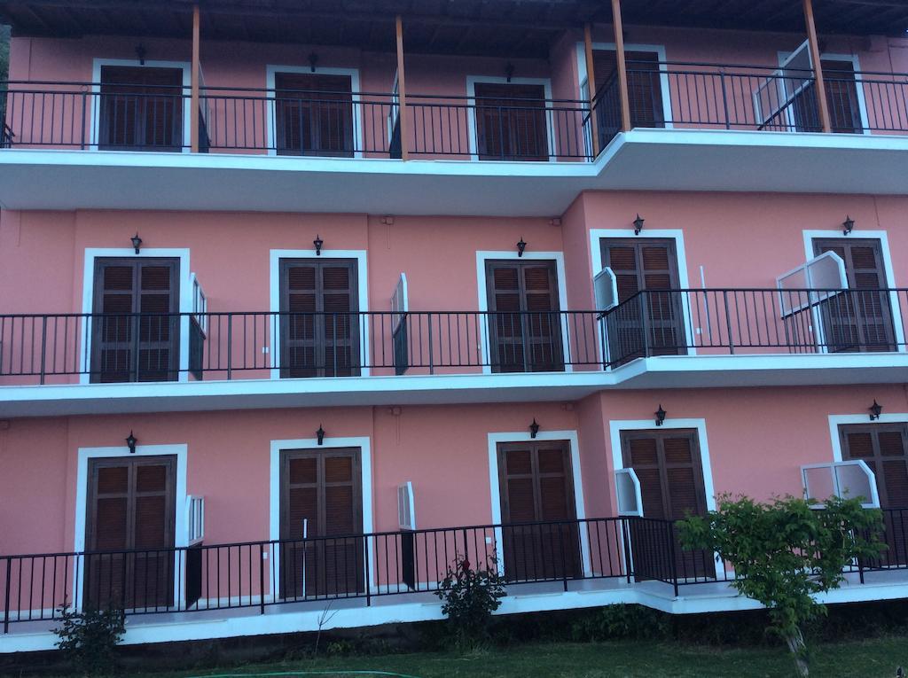 Aronis Apartments Benitses  Luaran gambar