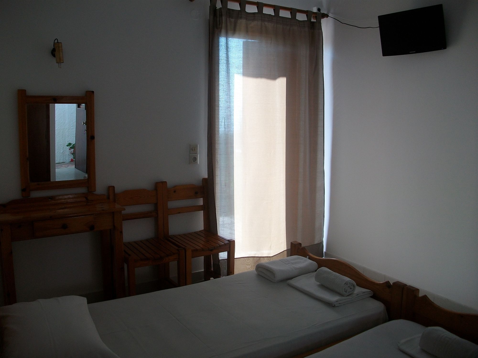 Aronis Apartments Benitses  Luaran gambar